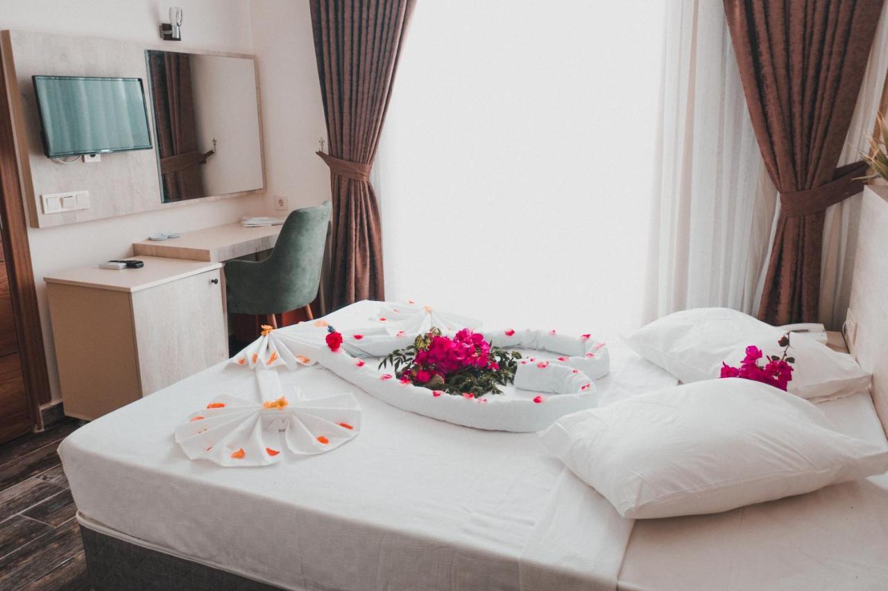 Dream Town Hotel&Restaurant Кемер Екстериор снимка